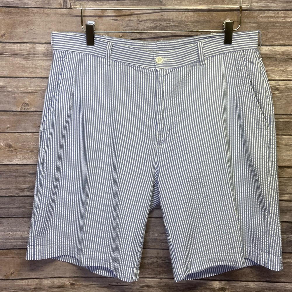 Seersucker Flat-front Shorts sz36